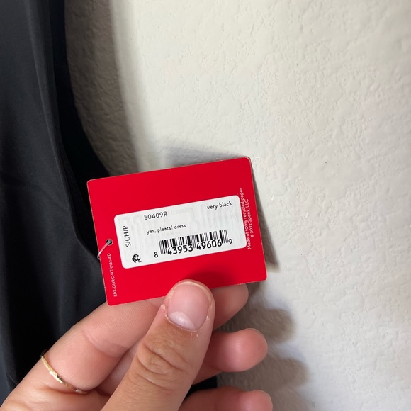 NWT Spanx Yes, Pleats! Exercise Tennis Dress in Very Black - Picture 5 of 9